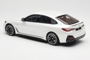 BMW i4 M50 G26 Mineral Weiß Metallic Otto 1:18 OT1074 Resin — Bild 5 von 6