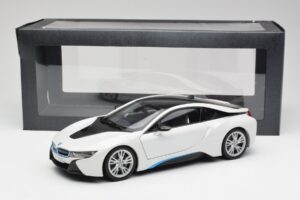 BMW i8 Crystal Weiß Paragon 1:18 80432336841 Metall — Bild 8 von 8