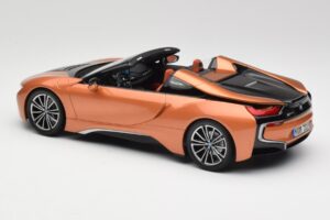 BMW i8 Roadster E-Kupfer Minichamps 1:18 80432454784 Metall — Bild 5 von 6
