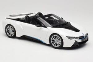 BMW i8 Roadster I15 Weiß Metallic Minichamps 1:18 155027031 Metall — Bild 4 von 6