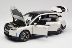 BMW iX Alpine White Minichamps 1:18 110023102 Metall — Bild 2 von 8