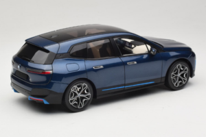 BMW iX Blue Metallic Minichamps 1:18 110023100 Metall — Bild 3 von 8