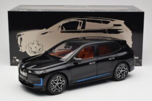 BMW iX Sapphire Black Minichamps 1:18 110023101 Metall — Bild 8 von 8