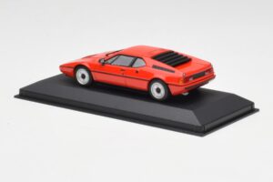 BMW M1 Rot Minichamps 1:43 430025022 Metall — Bild 3 von 4