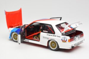 BMW M3 E30 #46 R. Ravaglia / E. Pirro WTCC Calder Park 1987 Minichamps 1:18 180872046-O Metall — Bild 5 von 8