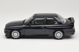 BMW M3 E30 Europameister Macau Blue Otto 1:18 OT1216 Metall — Bild 3 von 6