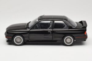 BMW M3 E30 Sport Evo Schwarz Solido 1:18 S1801501 Metall — Bild 4 von 8