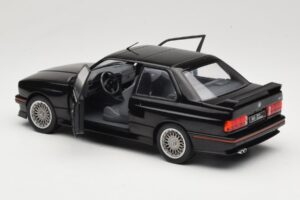 BMW M3 E30 Sport Evo Schwarz Solido 1:18 S1801501 Metall — Bild 5 von 8