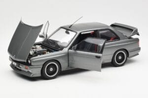 BMW M3 E30 Sport Evolution Cecotto Grau AUTOart 1:18 70567 Metall — Bild 2 von 8