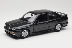 BMW M3 E30 Black Metallic Minichamps 1:18 180020306 Metall
