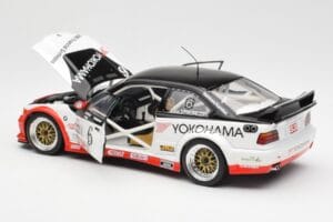 BMW M3 E36 GTR #0 B. Auberlen / M. Simo / P. Cunningham Daytona 24 Hours 1998 UT Models 1:18 39816 Metall — Bild 5 von 8