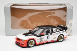 BMW M3 E36 GTR #0 B. Auberlen / M. Simo / P. Cunningham Daytona 24 Hours 1998 UT Models 1:18 39816 Metall — Bild 8 von 8