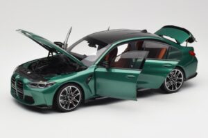 BMW M3 G80 Isle of Man Green Minichamps 1:18 113020203 Metall — Bild 2 von 8