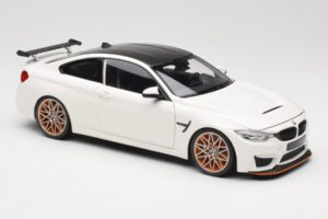BMW M4 F82 GTS Alpine White Minichamps 1:18 110025221 Metall — Bild 6 von 8