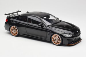 BMW M4 F82 GTS Sapphire Black Metallic Minichamps 1:18 110025220 Metall — Bild 6 von 8