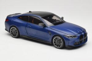 BMW M4 G82 Blau Metallic Minichamps 1:18 113020123 Metall — Bild 6 von 8