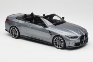 BMW M4 G82 Cabriolet Grey Metallic Minichamps 1:18 155021034 Metall — Bild 4 von 6