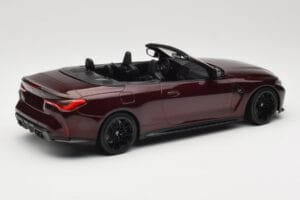 BMW M4 G83 Cabrio Rot Metallic Minichamps 1:18 155021032 Metall — Bild 2 von 6