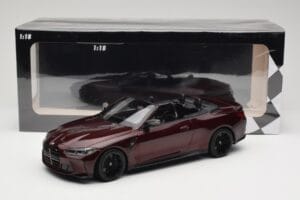 BMW M4 G83 Cabrio Rot Metallic Minichamps 1:18 155021032 Metall — Bild 6 von 6