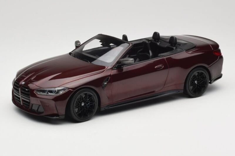 BMW M4 G83 Cabrio Rot Metallic Minichamps 1:18 155021032 Metall