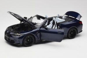 BMW M4 G82 Cabriolet Blau Metallic Minichamps 1:18 110021031 Metall — Bild 2 von 8
