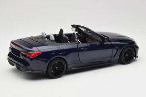 BMW M4 G82 Cabriolet Blau Metallic Minichamps 1:18 110021031 Metall — Bild 3 von 8