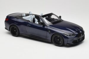 BMW M4 G82 Cabriolet Blau Metallic Minichamps 1:18 110021031 Metall — Bild 6 von 8