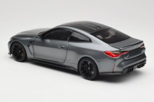 BMW M4 G82 Grau Metallic Minichamps 1:18 113020124 Metall — Bild 5 von 8