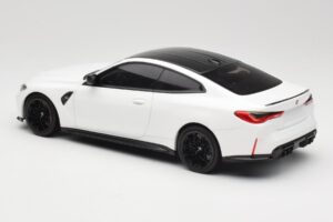 BMW M4 G82 Weiß Minichamps 1:18 155020122 Metall — Bild 5 von 6
