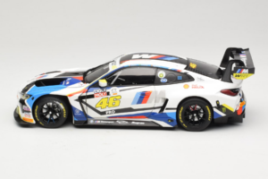 BMW M4 GT3 #46 V. Rossi / A. Farfus / M. Martin Team WRT 12 Hours of Bathurst 2023 Minichamps 1:18 113232146 Metall — Bild 4 von 8