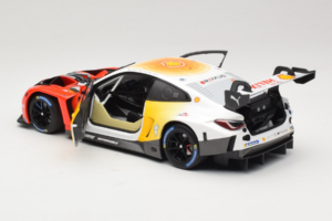 BMW M4 GT3 #72 D. Harper / M. Hesse / C. Weerts BMW M Team RMG 24 Hours of Nurburgring 2024 Minichamps 1:18 113242072 Metall — Bild 5 von 8