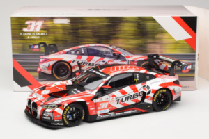 BMW M4 GT3 LMGT3 #31 D. Leung / S. Gelael / A. Farfus Team WRT 2nd Place 24 Hours of Le Mans 2024 Minichamps 1:18 113242431 M — Bild 8 von 8