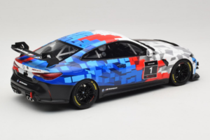 BMW M4 GT4 #1 Presentation 2024 Otto 1:18 OT1125 Resin — Bild 2 von 6