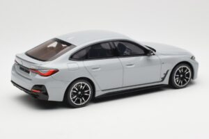 BMW M440i G26 Gran Coupe Brooklyn Grau Metallic Otto 1:18 OT454 Resin — Bild 2 von 6