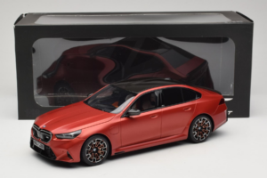 BMW M5 G90 Beach Orange GT Spirit 1:18 GT966 Resin — Bild 6 von 6
