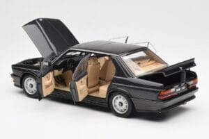 BMW M535i E28 Diamond Schwarz AUTOart 1:18 75162 Metall — Bild 5 von 8