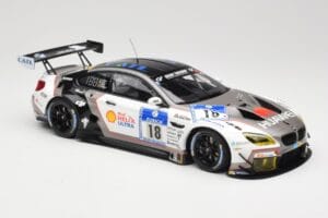 BMW M6 GT3 F13 #18 Schubert Motorsport A. Farfus / J. Krohn 24h Nürburgring 2016 Minichamps 1:18 155162618 Metall — Bild 4 von 6