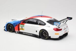 BMW M6 GT3 F13 #42 BMW Team Schnitzer R. Collard / P. Eng ADAC GT Masters Oschersleben 2017 Minichamps 1:18 155172652 Metall — Bild 5 von 6