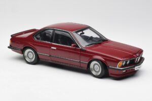BMW M635 CSi E24 Karmin Rot AUTOart 1:18 70528 Metall — Bild 6 von 8