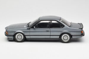 BMW M635 CSi E24 Shadow Line Delphin Metallic AUTOart 1:18 70529 Metall — Bild 4 von 8