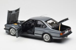 BMW M635 CSi E24 Shadow Line Delphin Metallic AUTOart 1:18 70529 Metall — Bild 5 von 8