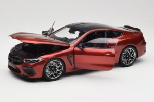 BMW M8 F91 Convertible Storm Bay Metallic Minichamps 1:18 110029020 Metall — Bild 2 von 8
