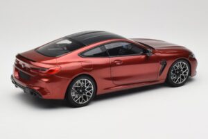 BMW M8 F91 Convertible Storm Bay Metallic Minichamps 1:18 110029020 Metall — Bild 3 von 8