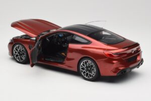 BMW M8 F91 Convertible Storm Bay Metallic Minichamps 1:18 110029020 Metall — Bild 5 von 8