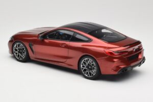 BMW M8 F91 Convertible Storm Bay Metallic Minichamps 1:18 110029020 Metall — Bild 7 von 8