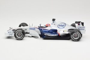 BMW Sauber F1.07 #10 R. Kubica Launch Version 2007 Minichamps 1:18 80430426995 Metall — Bild 3 von 7