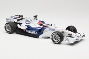 BMW Sauber F1.07 #10 R. Kubica Launch Version 2007 Minichamps 1:18 80430426995 Metall — Bild 4 von 7