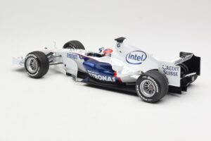 BMW Sauber F1.07 #10 R. Kubica Launch Version 2007 Minichamps 1:18 80430426995 Metall — Bild 5 von 7