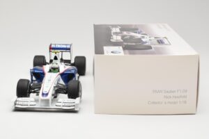 BMW Sauber F1.09 #6 N. Heidfeld Launch Version 2009 Minichamps 1:18 80432154856 Metall — Bild 6 von 7