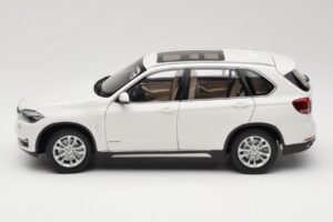 BMW X5 E70 Alpine White Paragon 1:18 PA-97073 Metall — Bild 4 von 8
